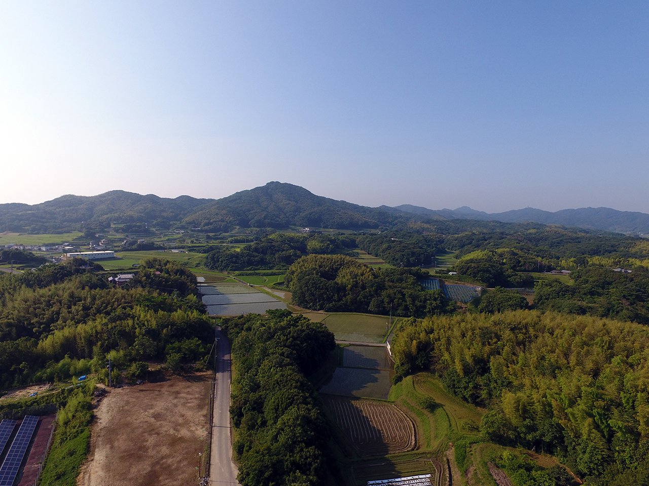稲作ワークショップレポート。天候に恵まれた田植え作業。